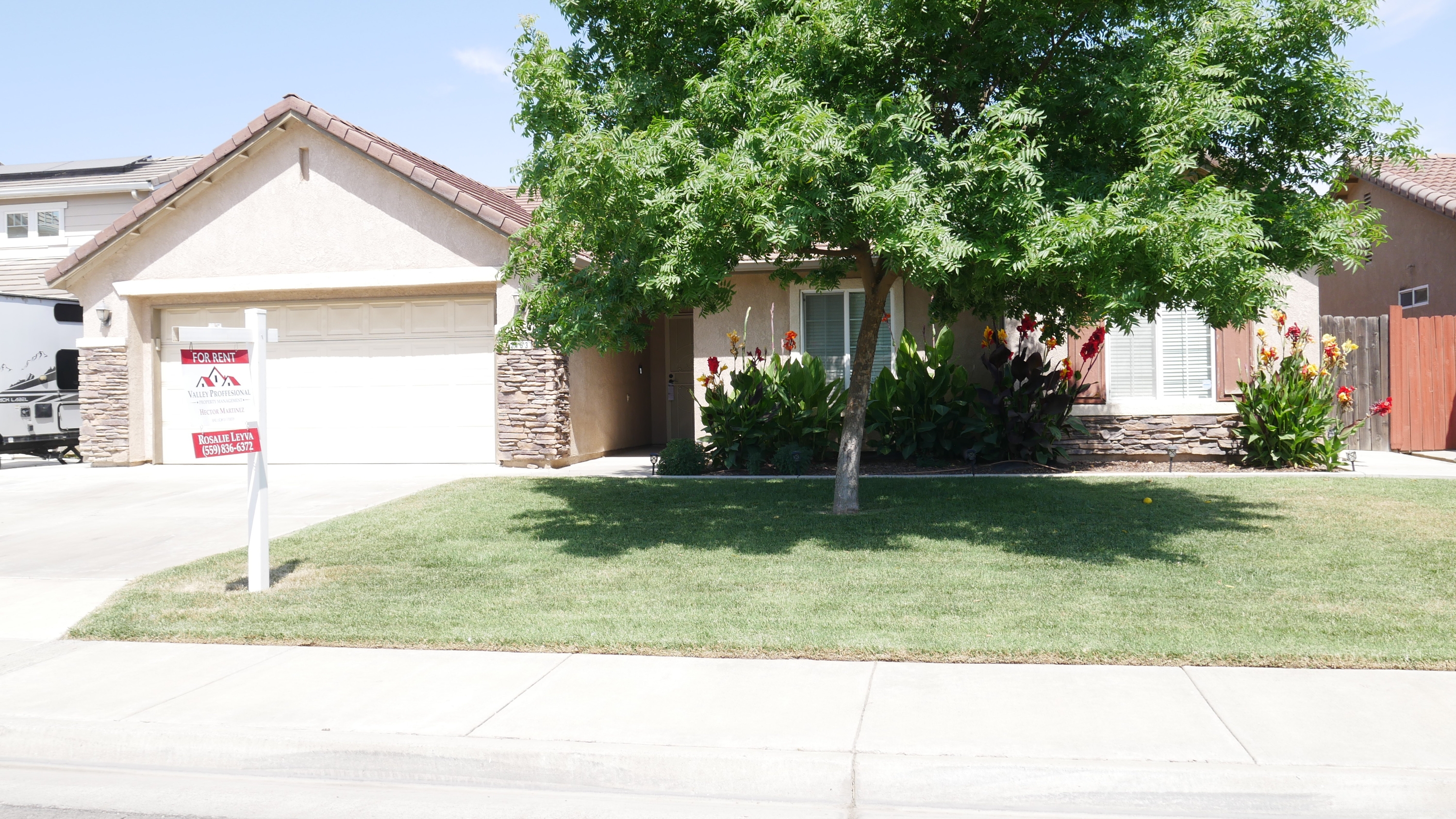 2463 Rainier Way